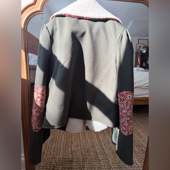 Alix Of Bohemia “The Earhart” Green Wool Jacket with Sherpa Lining - Picture 4 of 4